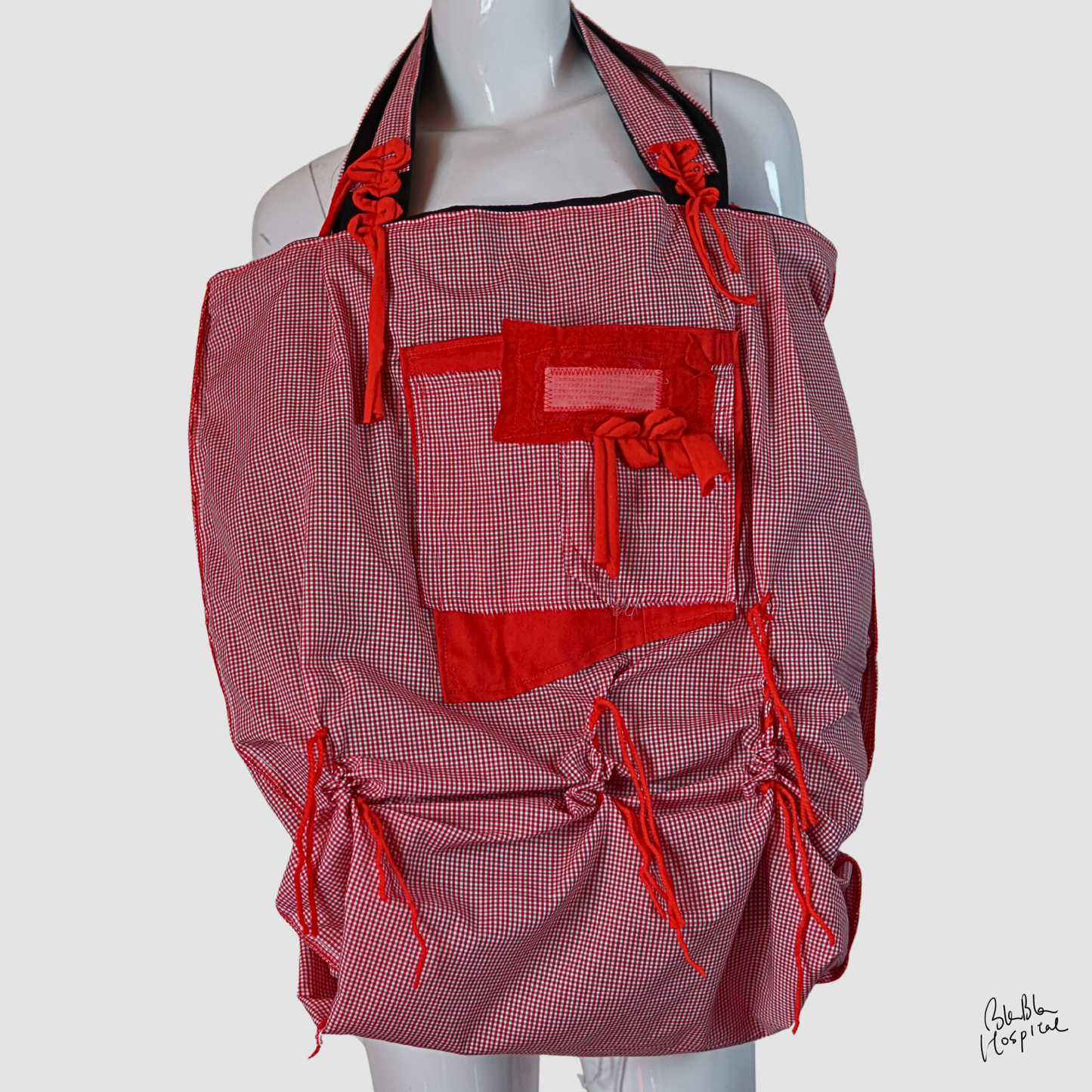 Carry the Whole Blabla World 00.1 | Red and White Gingham　- Art Tote Bag