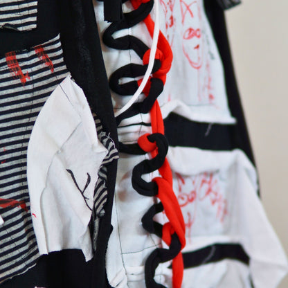 Face No.005 | Fabric Art  Greyx Black border Design – Black Scarf