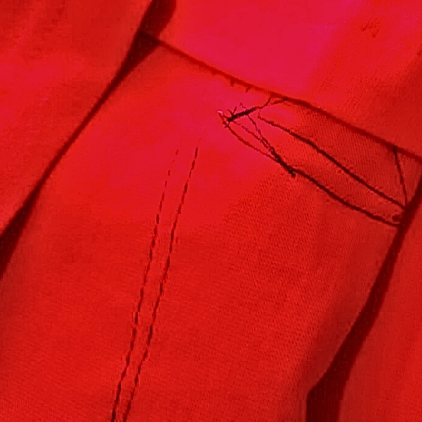 Twinmood – No.02b | “Presence of Eyes” T-shirt (Red)