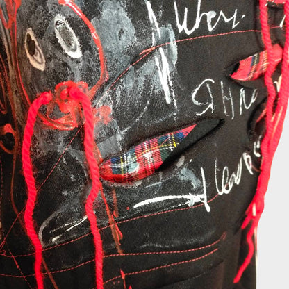 Twinmood – No.01b | Sleeveless Black Top